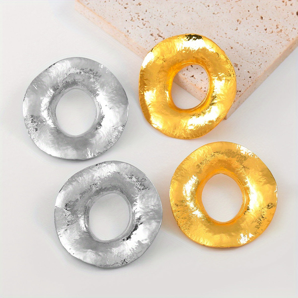 Retro Hollow Earrings