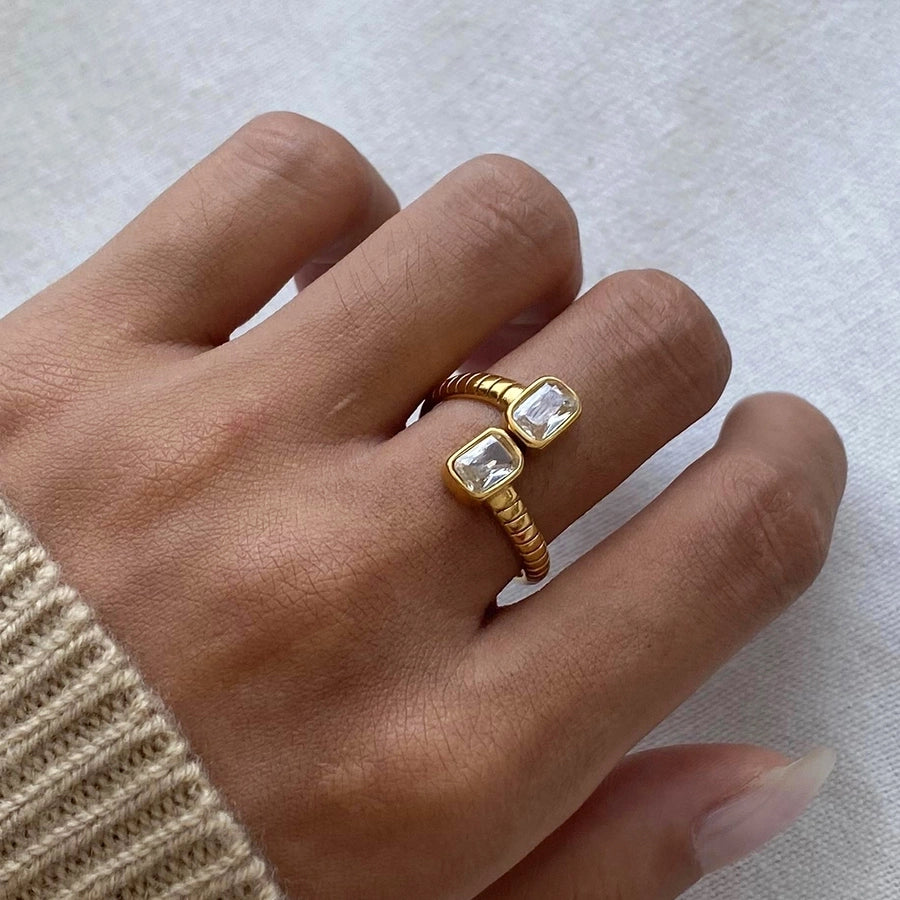 Classic Geometric 304 Ring